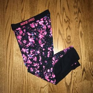Nike Pro Womens’ Crop Tights